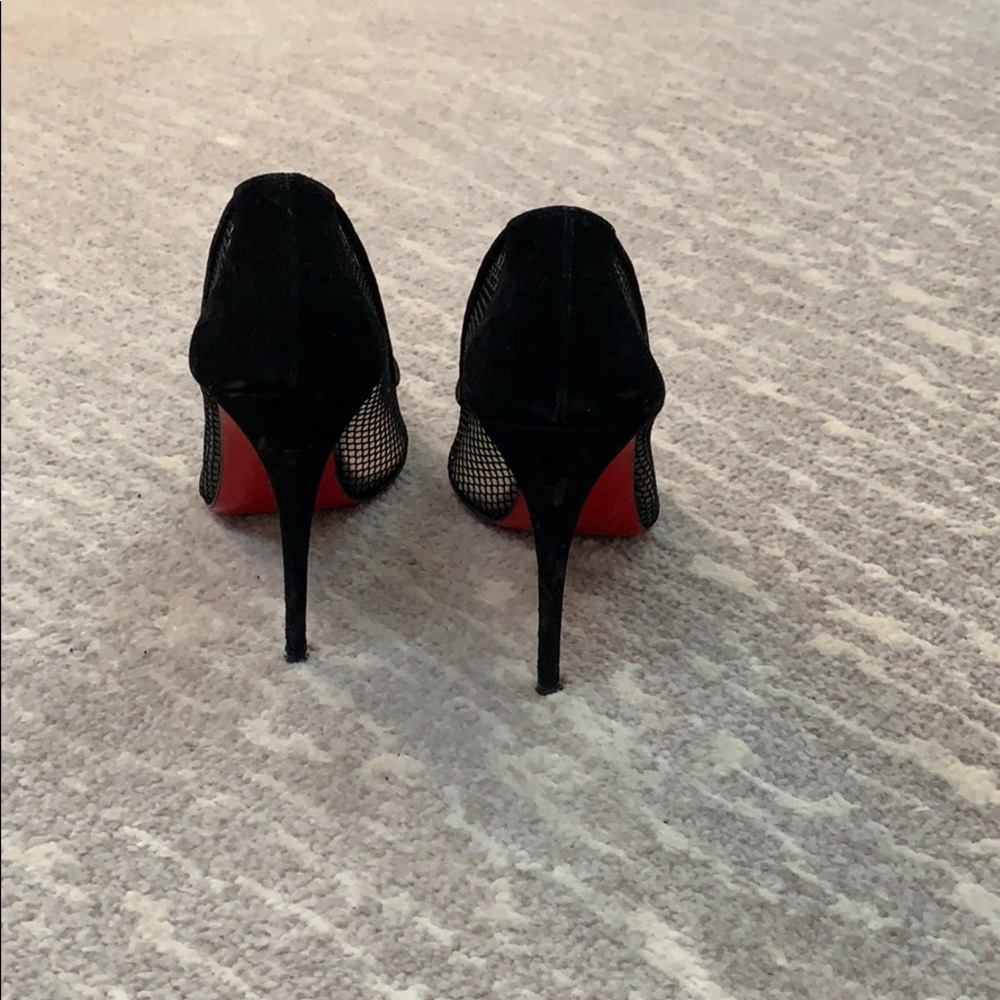 SOLD Christian Louboutin net pumps - Picture 3 of 4